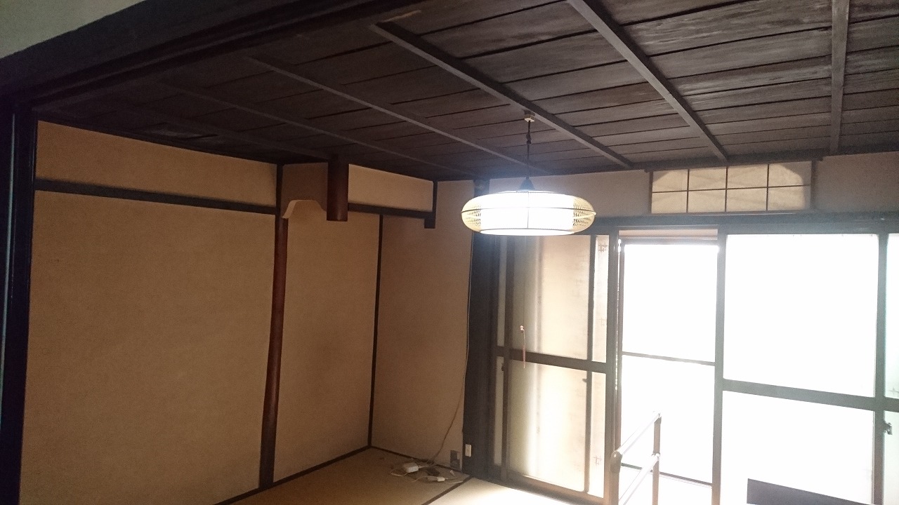 竿縁天井の張替をしています 澤崎工務店のブログ